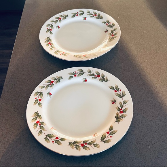 Vintage 90s World Bazaars Holly Berry Ivory White 2 Holiday Dinner Plates - Picture 9 of 15